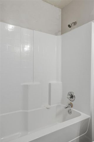 1300 NE 10th Street, Oklahoma City, OK 73117