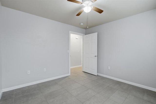 1300 NE 10th Street, Oklahoma City, OK 73117