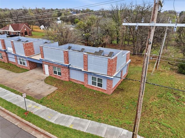 1300 NE 10th Street, Oklahoma City, OK 73117
