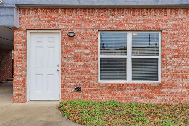 1300 NE 10th Street, Oklahoma City, OK 73117