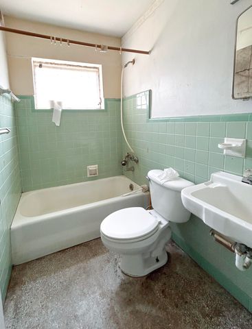 5000 Regina Drive, Fort Pierce, FL 34982