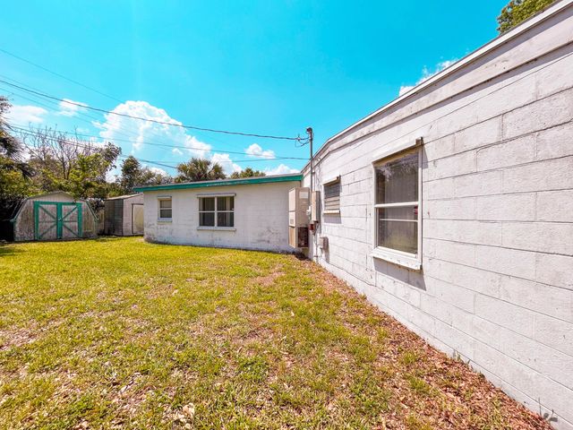 5000 Regina Drive, Fort Pierce, FL 34982