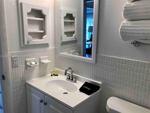1732 Meridian Avenue 701, Miami Beach, FL 33139