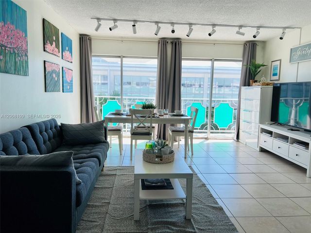 1732 Meridian Avenue 701, Miami Beach, FL 33139