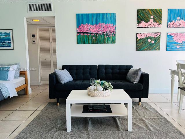 1732 Meridian Avenue 701, Miami Beach, FL 33139