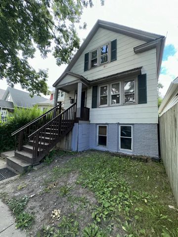 1745 S 18th STREET, Milwaukee, WI 53204