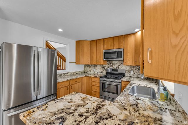 874 S WEST HOYTSVILLE RD, Hoytsville, UT 84017