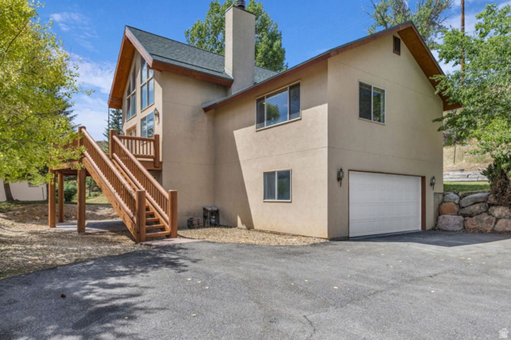 Image 5 of property listing at 874 S WEST HOYTSVILLE RD, Hoytsville, UT 84017