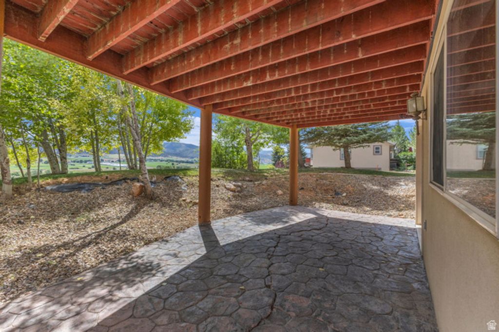 Image 42 of property listing at 874 S WEST HOYTSVILLE RD, Hoytsville, UT 84017