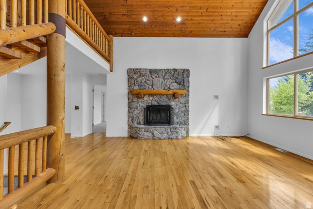 Image 9 of property listing at 874 S WEST HOYTSVILLE RD, Hoytsville, UT 84017