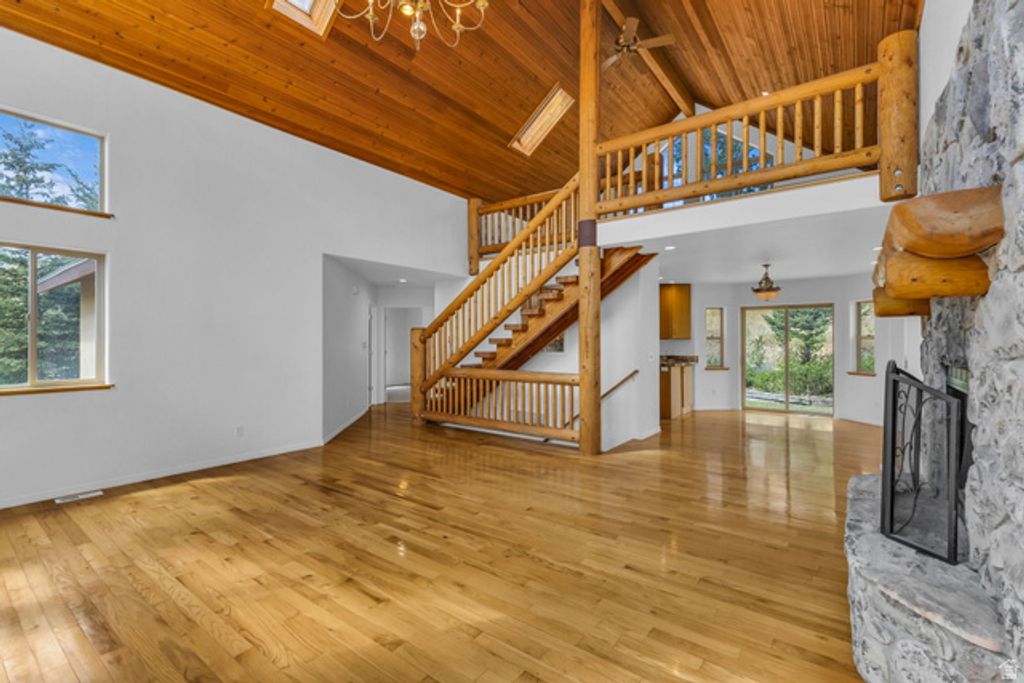 Image 10 of property listing at 874 S WEST HOYTSVILLE RD, Hoytsville, UT 84017