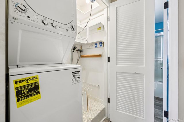 34 Chester Lane, Nanuet, NY 10954