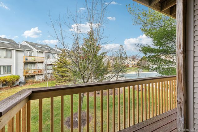 34 Chester Lane, Nanuet, NY 10954