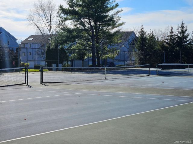 34 Chester Lane, Nanuet, NY 10954