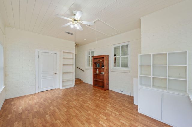 355 W First Avenue, Crestview, FL 32536