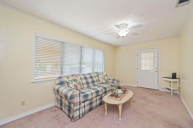 355 W First Avenue, Crestview, FL 32536