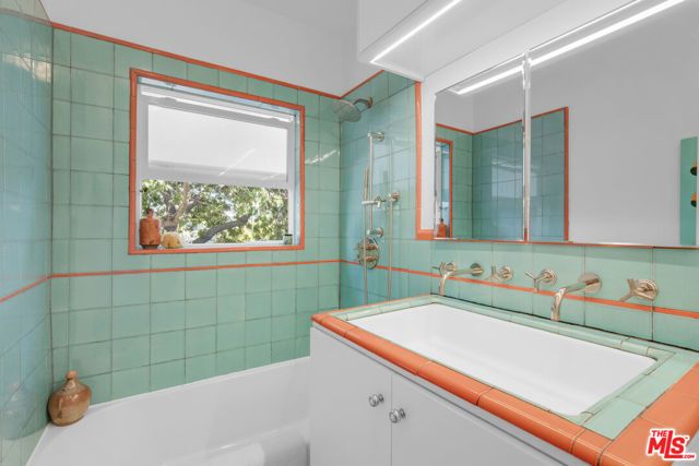 1756 Lucretia Avenue, Los Angeles, CA 90026