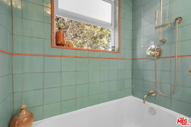 1756 Lucretia Avenue, Los Angeles, CA 90026