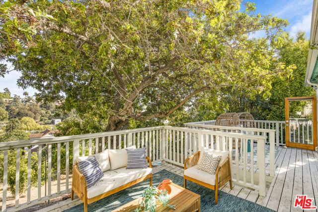 1756 Lucretia Avenue, Los Angeles, CA 90026