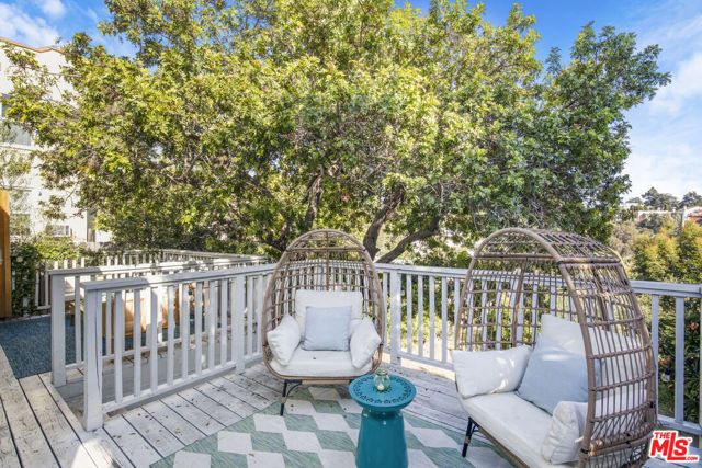 1756 Lucretia Avenue, Los Angeles, CA 90026