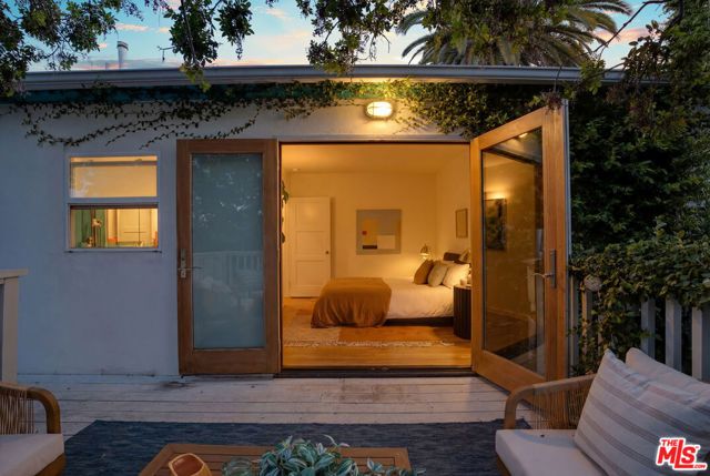 1756 Lucretia Avenue, Los Angeles, CA 90026