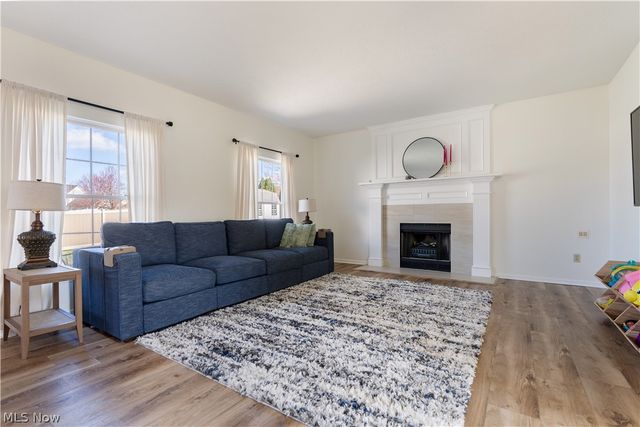 5879 Northampton Drive, Medina, OH 44256