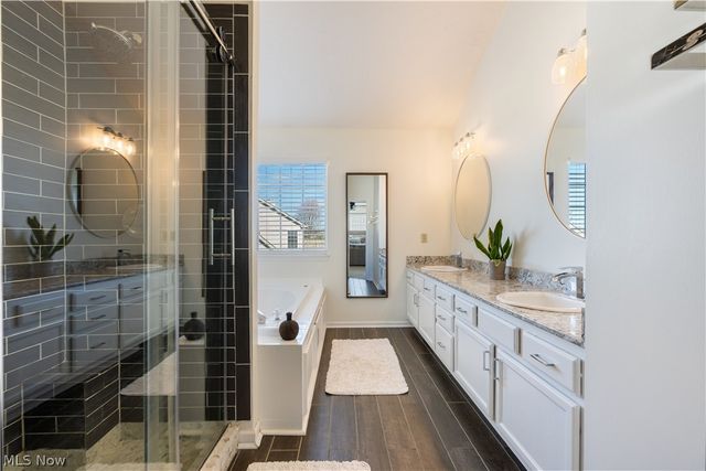 5879 Northampton Drive, Medina, OH 44256