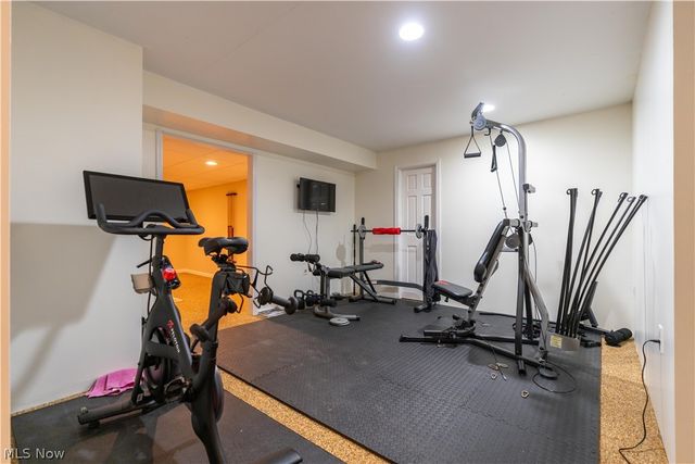 5879 Northampton Drive, Medina, OH 44256