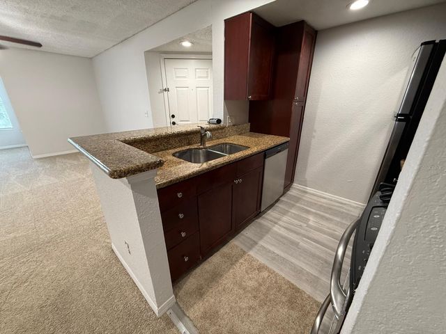 5164 CONROY ROAD 1526, Orlando, FL 32811