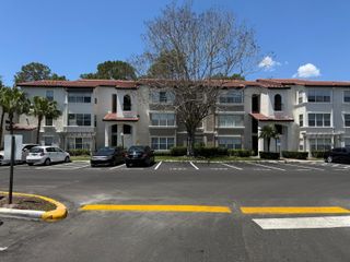 5164 CONROY ROAD 1526, Orlando, FL 32811