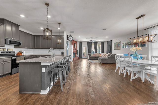 409 Landmark Stone, Cibolo, TX 78108