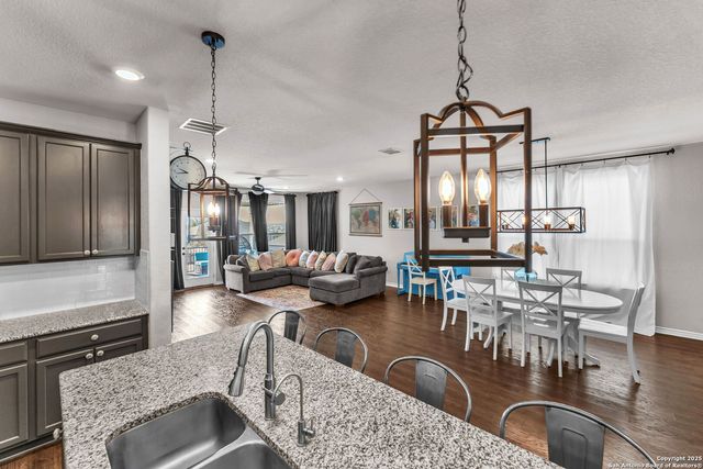 409 Landmark Stone, Cibolo, TX 78108