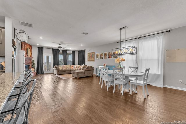 409 Landmark Stone, Cibolo, TX 78108