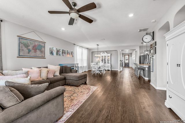 409 Landmark Stone, Cibolo, TX 78108