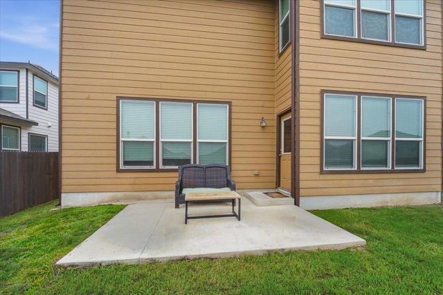 282 Crimson LN, Kyle, TX 78640