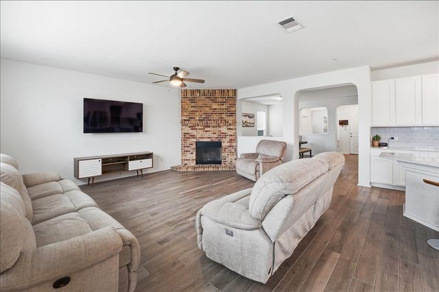 282 Crimson LN, Kyle, TX 78640