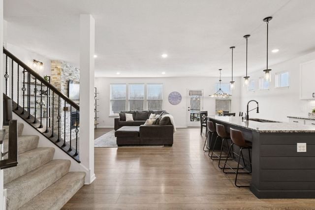 4732 Obsidian Way, Victoria, MN 55386
