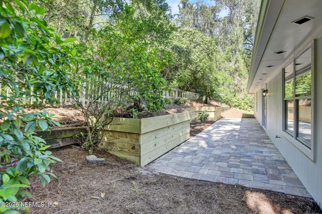 12166 HIDDEN HILLS Drive, Jacksonville, FL 32225