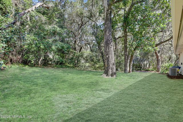 12166 HIDDEN HILLS Drive, Jacksonville, FL 32225
