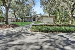 12166 HIDDEN HILLS Drive, Jacksonville, FL 32225