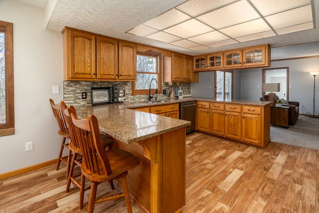 16578 N Oak Hill Lane, Mt Vernon, IL 62864