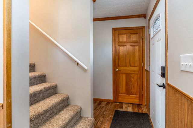 16578 N Oak Hill Lane, Mt Vernon, IL 62864