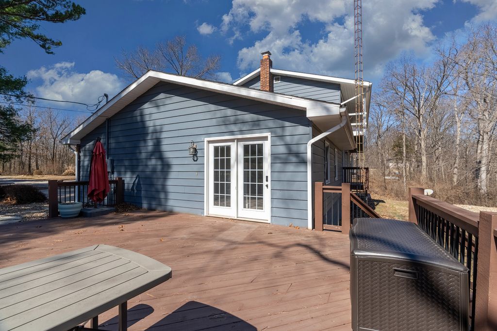 Image 37 of property listing at 16578 N Oak Hill Lane, Mt Vernon, IL 62864