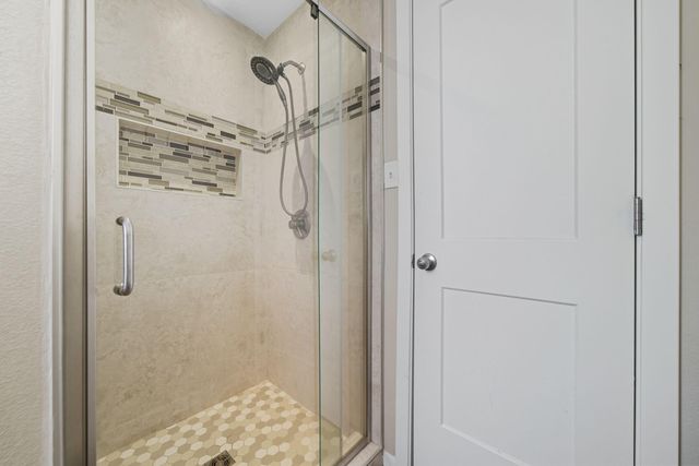 22022 Kennedy Drive, Galveston, TX 77554