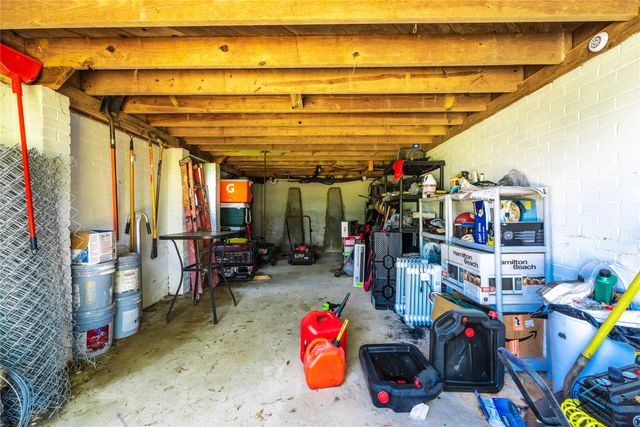 1506 Bassett Road, Palestine, TX 75803