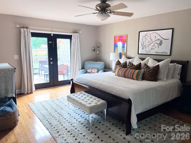 496 17th Avenue Drive NE, Hickory, NC 28601