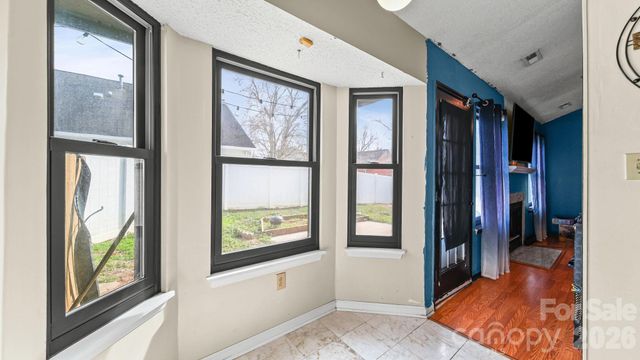 5713 Ebley Lane, Charlotte, NC 28027