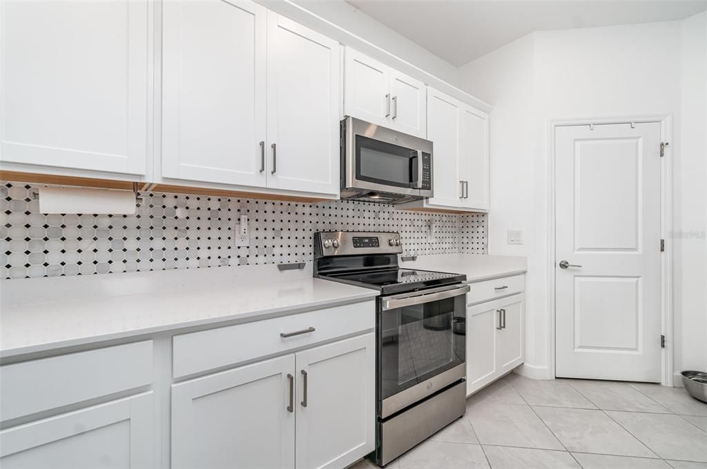 Image 11 of property listing at 24348 NICOBAR LANE, Punta Gorda, FL 33955