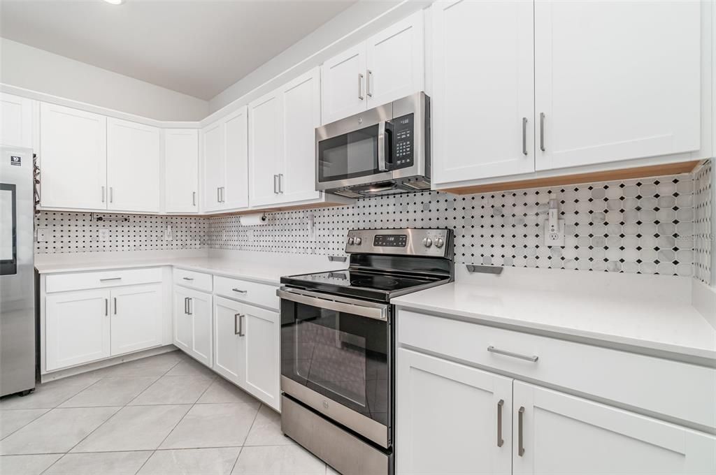 Image 12 of property listing at 24348 NICOBAR LANE, Punta Gorda, FL 33955