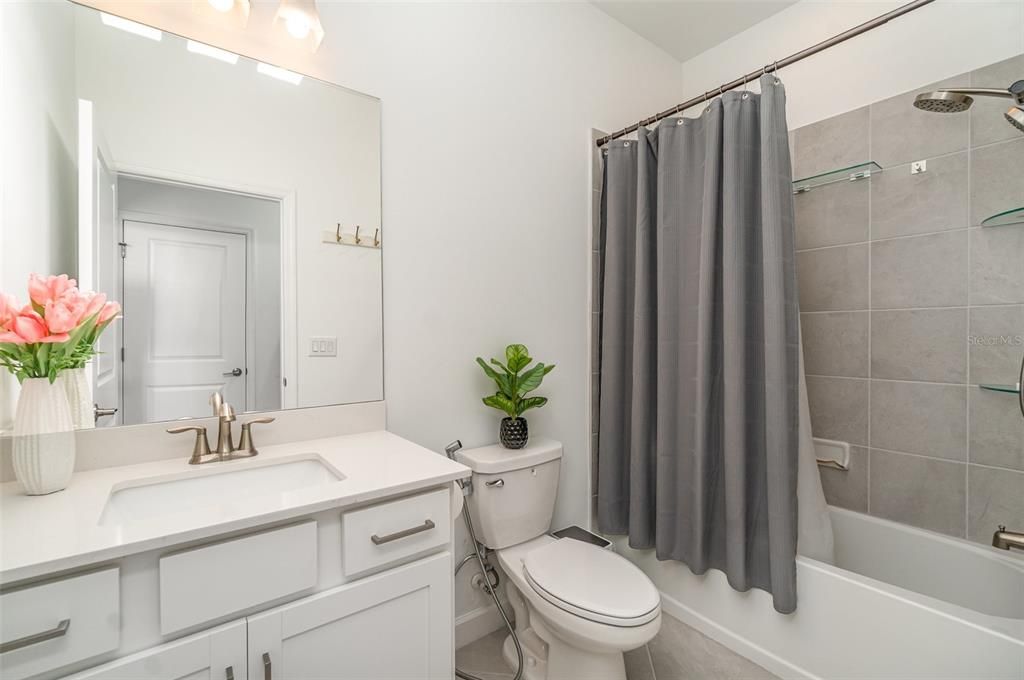 Image 19 of property listing at 24348 NICOBAR LANE, Punta Gorda, FL 33955